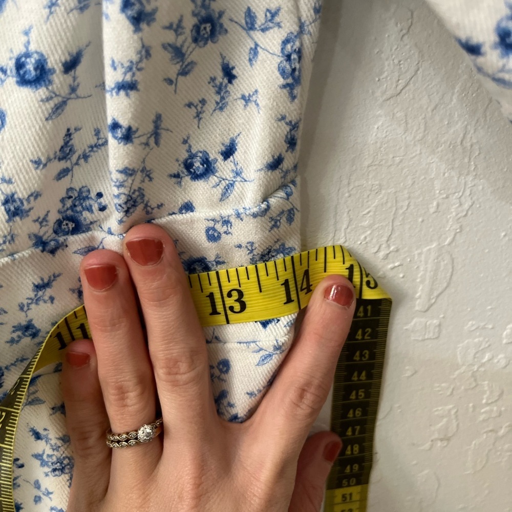 Forever 21 White and Blue Floral Cotton Puff Sleeve Dress - Picture 6 of 13